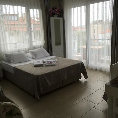 Foca Palas Pension Gæstehus Foça