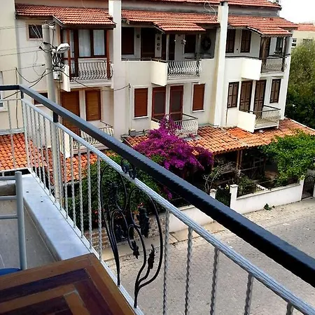 Foca Palas Pension * Foça