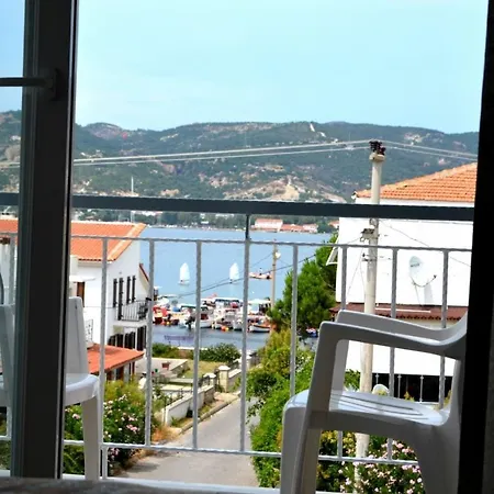 Foca Palas Pension * Foça