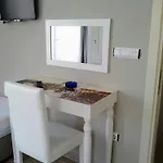 Foca Palas Pension بيت ضيافة فوكا