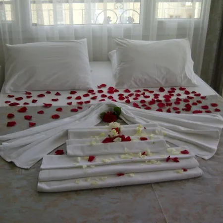 Foca Palas Pension * Foca