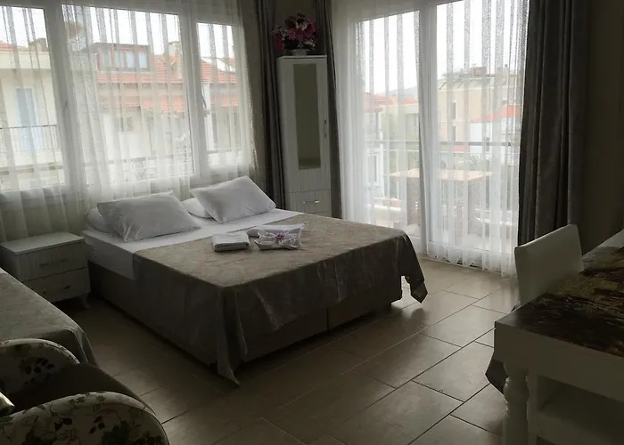 Foca Palas Pension Penzion Foca