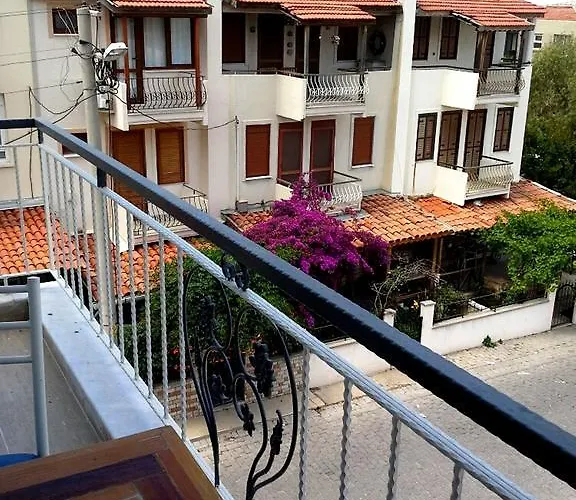 Foca Palas Pension * Foca