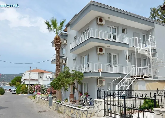 Foca Palas Pension Penzion